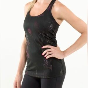 Lululemon Black Floral Women's Tank Top small